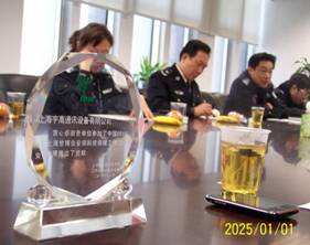 �C��(ji��ng)�F(xi��n)��